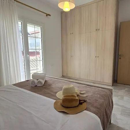 Beta-Comfortable Apartment 100M From The Beach By Optimum Link Paralía Buitenkant foto