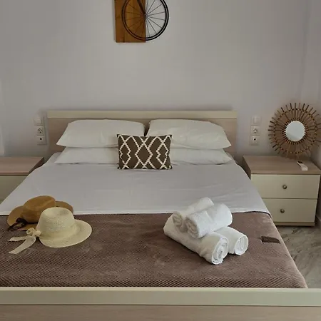 Beta-Comfortable Apartment 100M From The Beach By Optimum Link Paralía Buitenkant foto