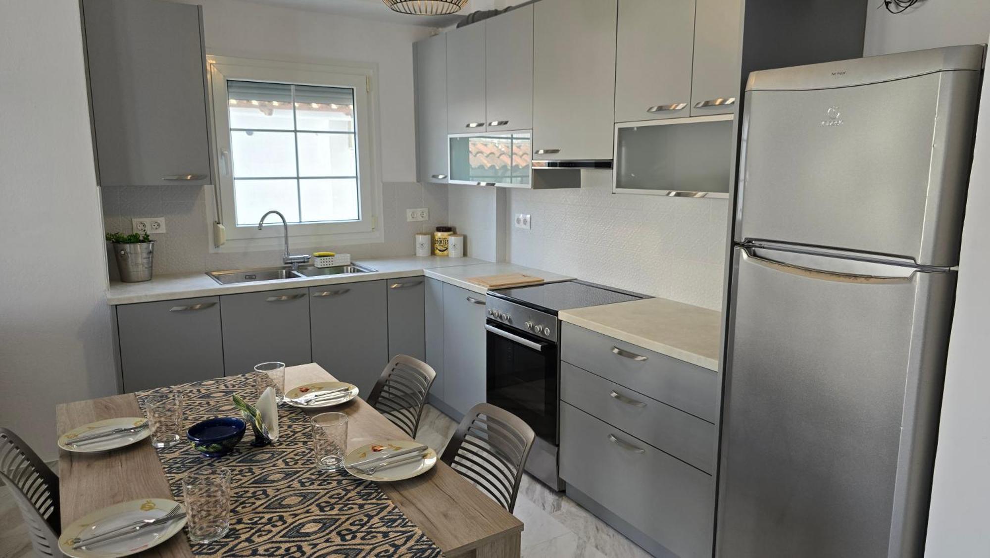 Beta-comfortable 100m From The By Optimum Link Apartment